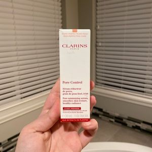 **NEW IN BOX** Clarins Pore Control Serum